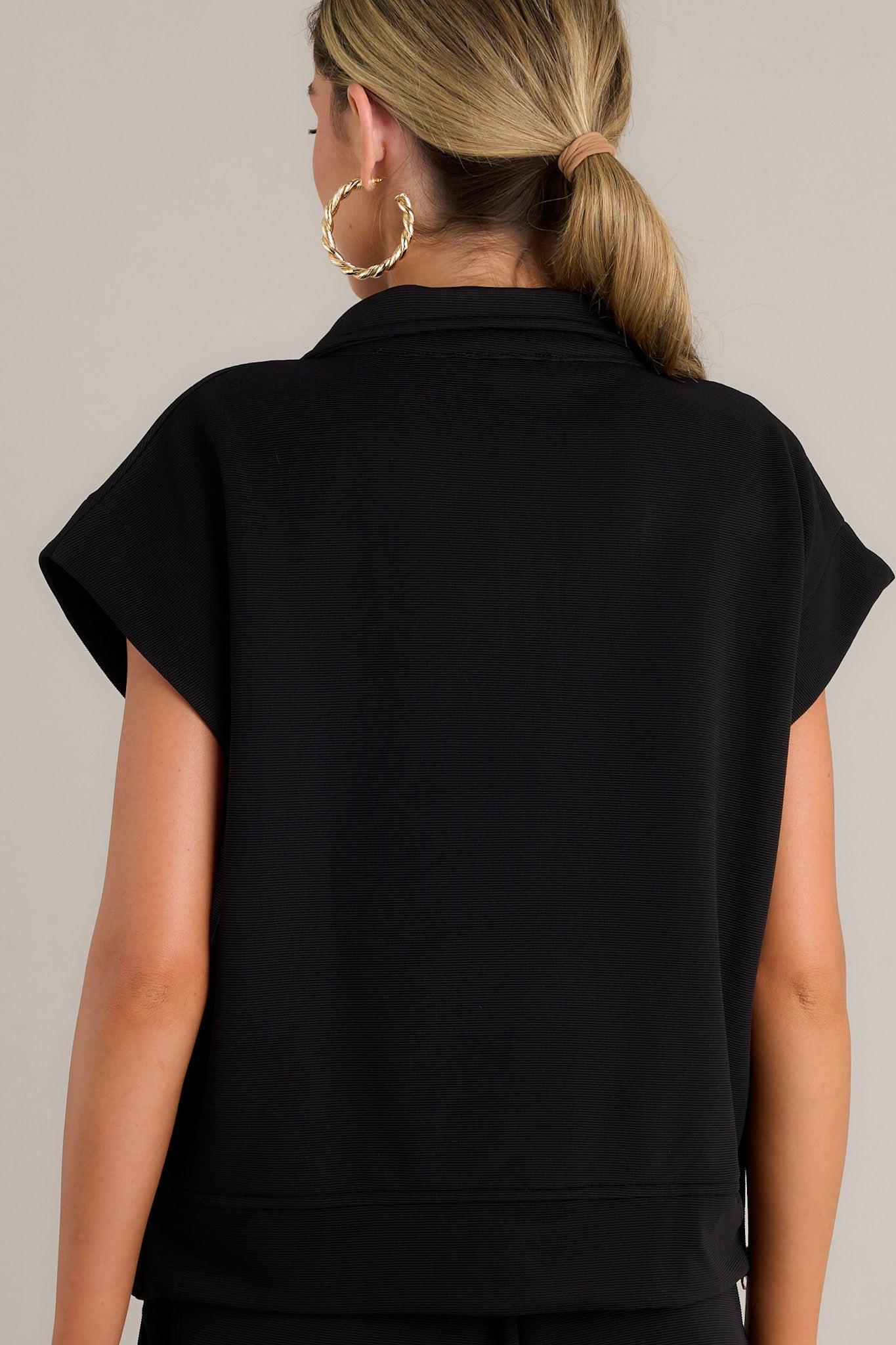 Sleek Street Black Half-Zip Short Sleeve Pullover Product Image