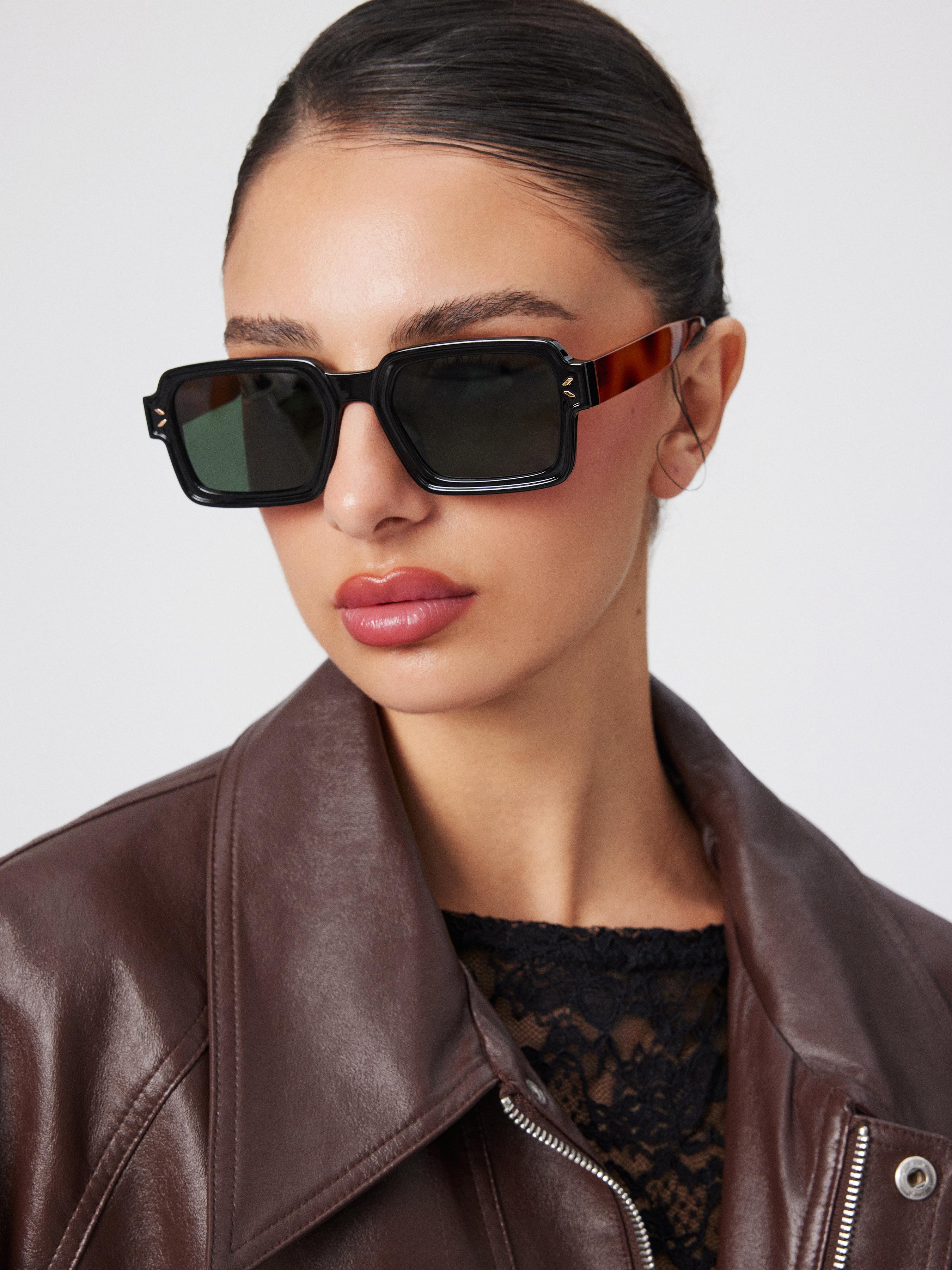 SQUARE FRAME SUNGLASSES Product Image