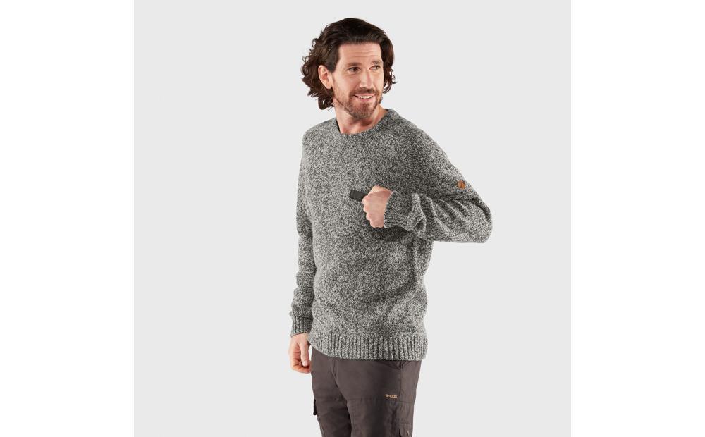 Lada Round-neck Sweater M Product Image