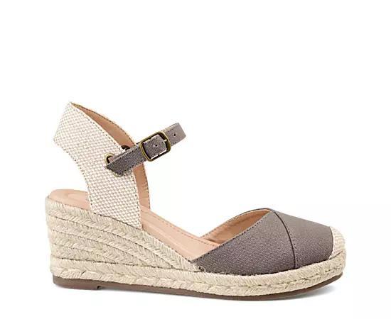 Journee Collection Ashlyn Womens Wedges Product Image