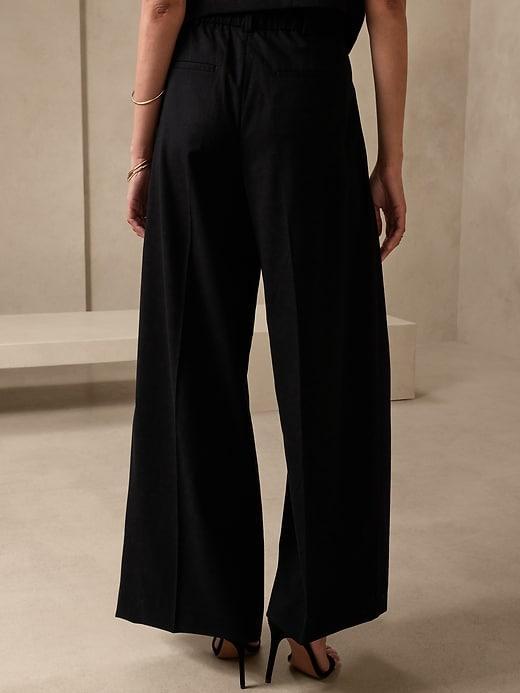 Loulou Wide-Leg Flannel Pant Product Image