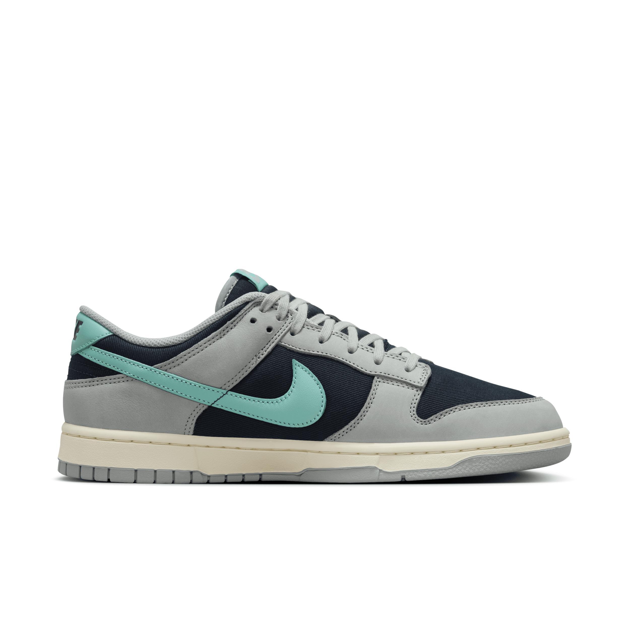 Nike Men's Dunk Low Retro Premium Shoes Product Image