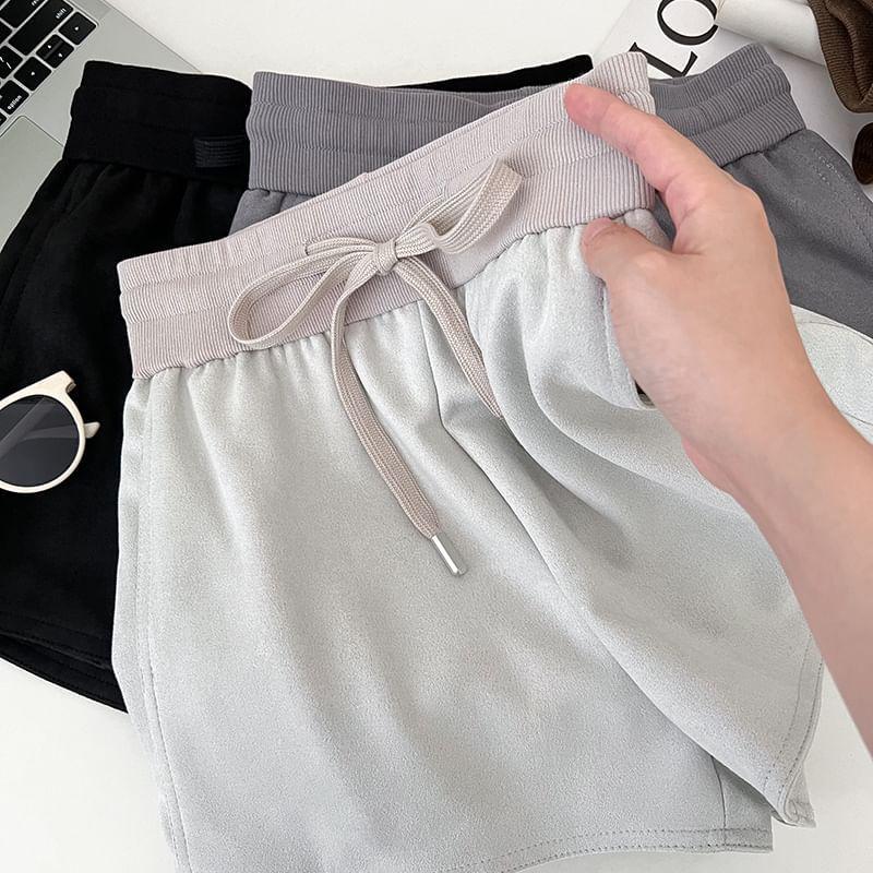 Drawstring Waist Plain Wide Leg Shorts Product Image