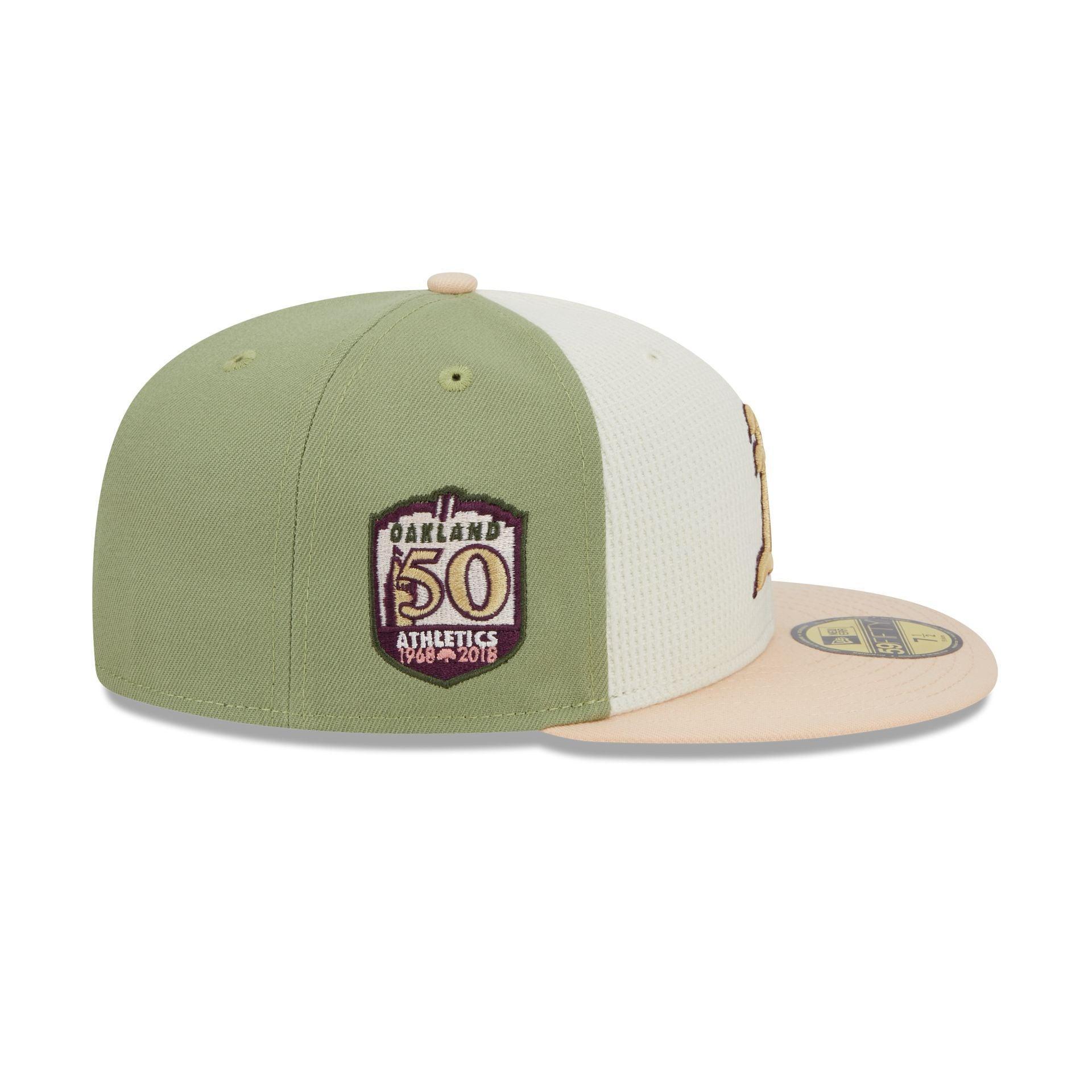 Oakland Athletics Thermal Front 59FIFTY Fitted Hat Male Product Image