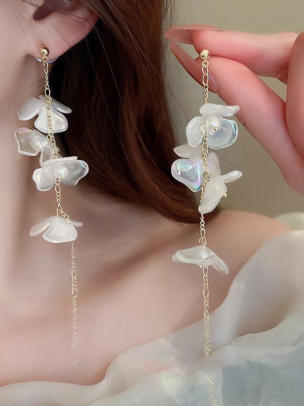 Flower Shape Tasseled Drop Earrings Product Image