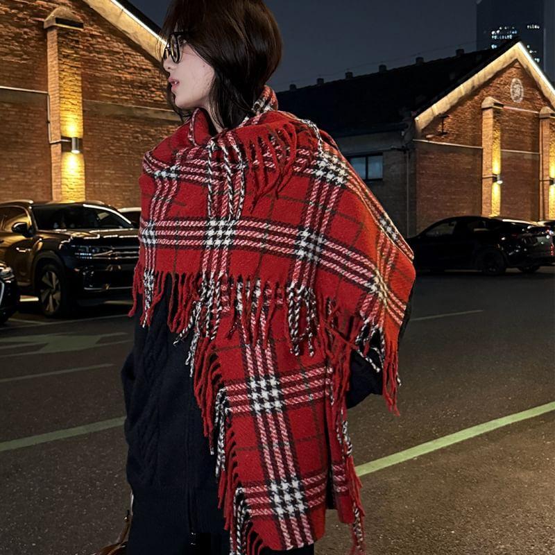 Plaid Fringed Trim Scarf Product Image