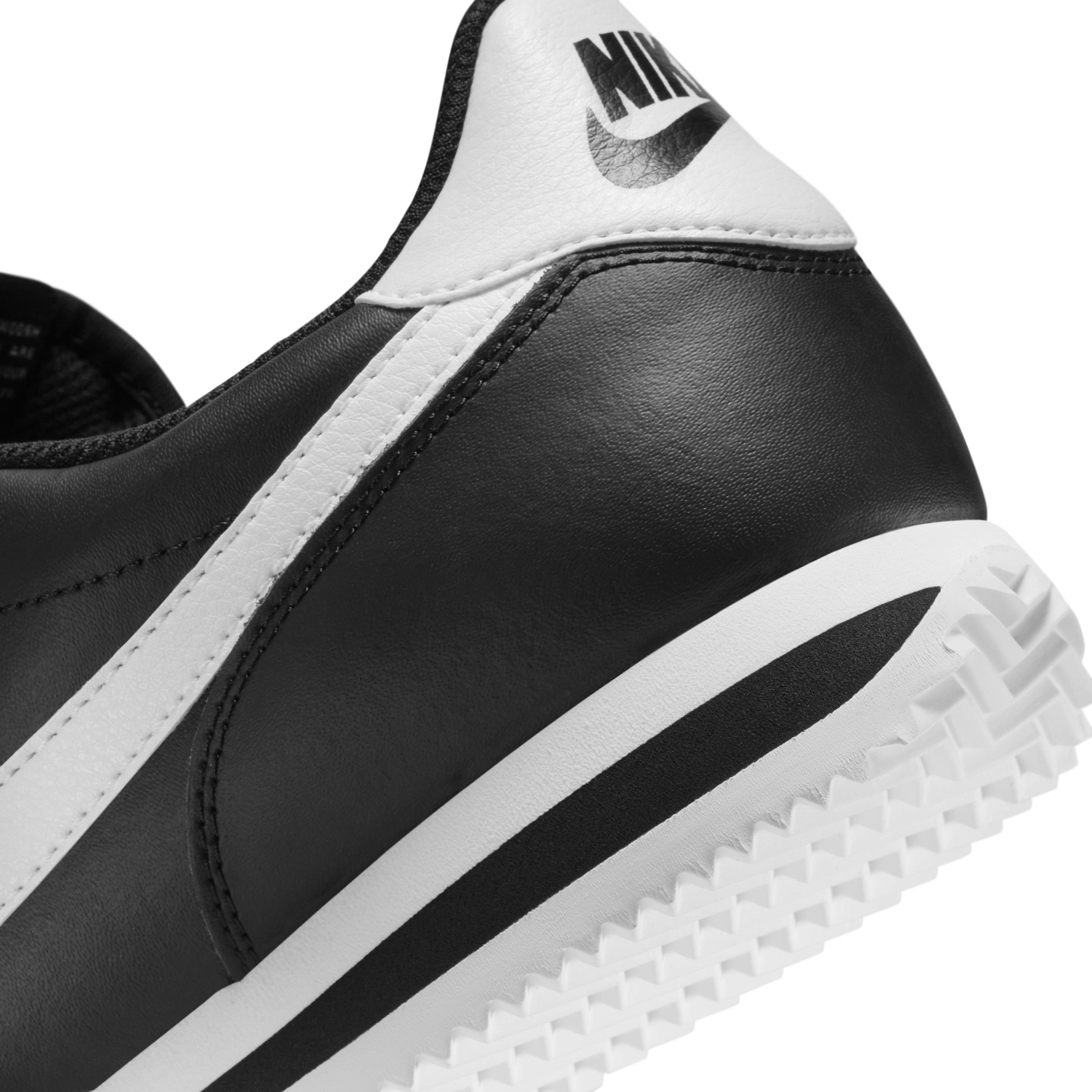 Nike Men's Cortez Shoes Product Image