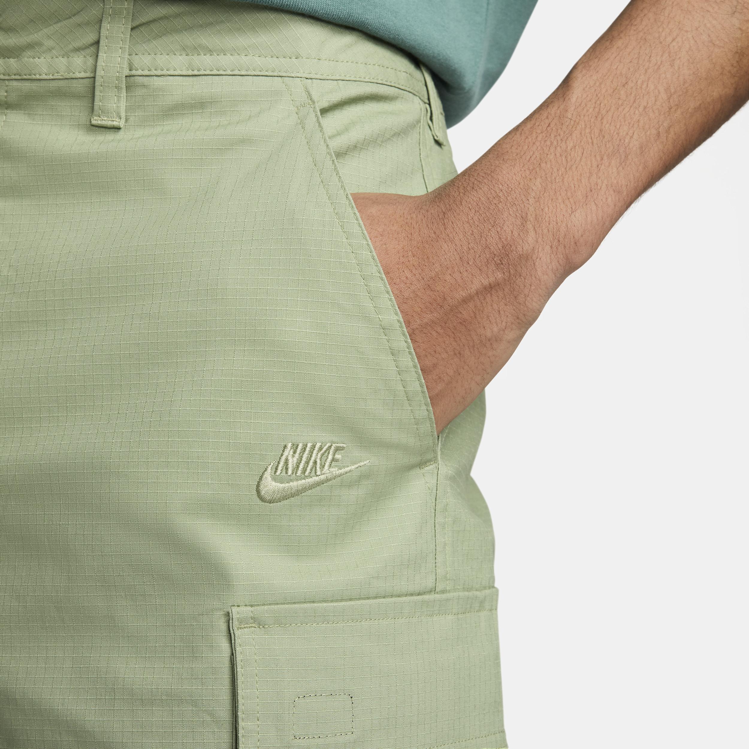 Nike Men's Club Woven Cargo Shorts Product Image