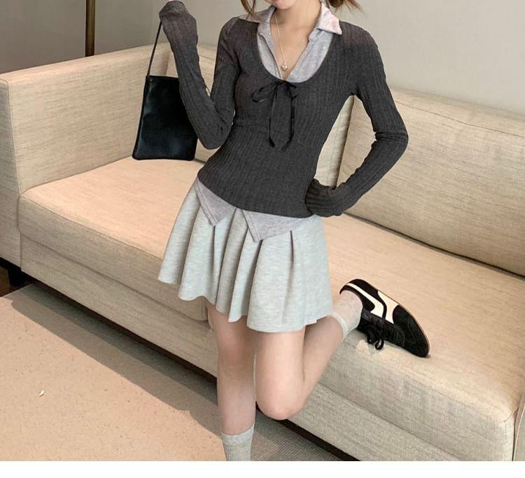 V-Neck Collared Mock Two-Piece Two Tone Bow Accent T-Shirt Product Image