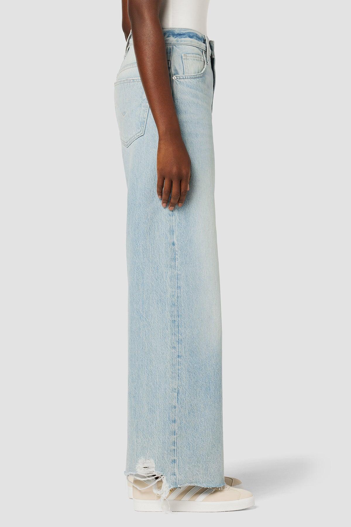 James High-Rise Wide Leg Barefoot Jean Female Product Image