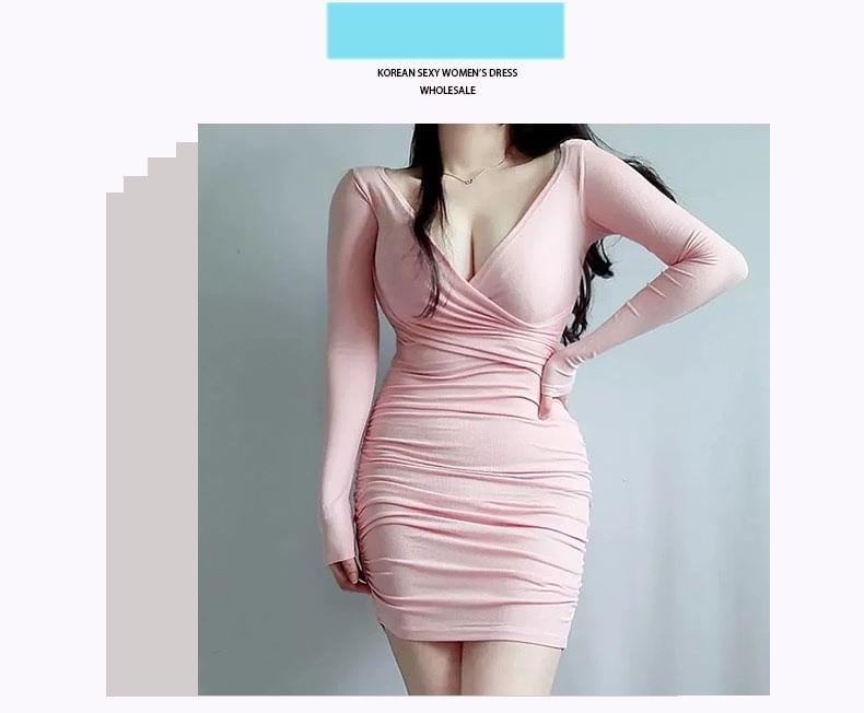 Long-Sleeve V-Neck Plain Ruched Mini Bodycon Dress Product Image