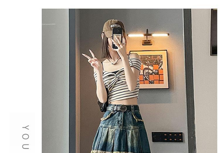 High Waist Washed Frayed Pleated Mini A-Line Denim Skirt Product Image