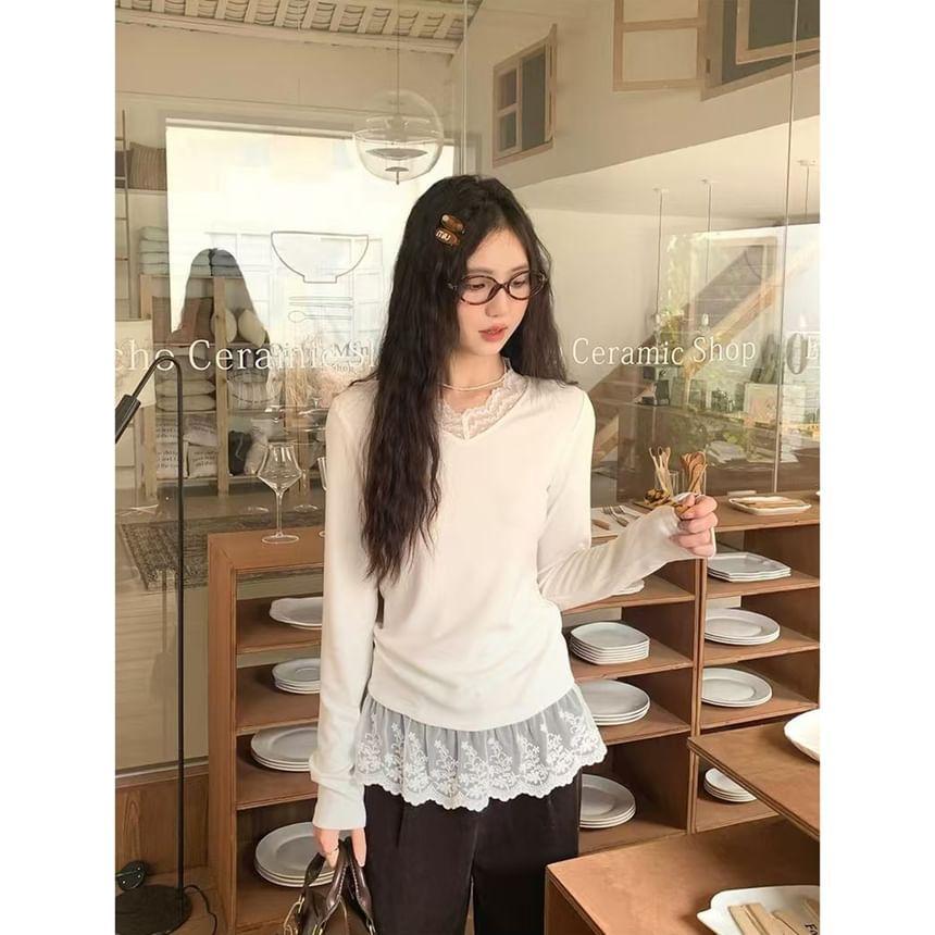 Long-Sleeve Plain Lace Trim Tee Product Image