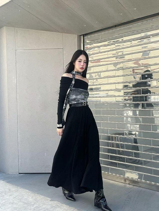 Set: Long-Sleeve Off-Shoulder Plain Maxi A-Line Dress + Patterned Belt Product Image