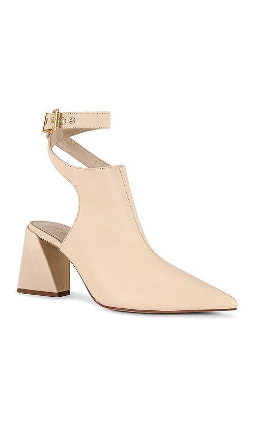 Schutz Kala Pump in Beige. Size 9.5. Product Image