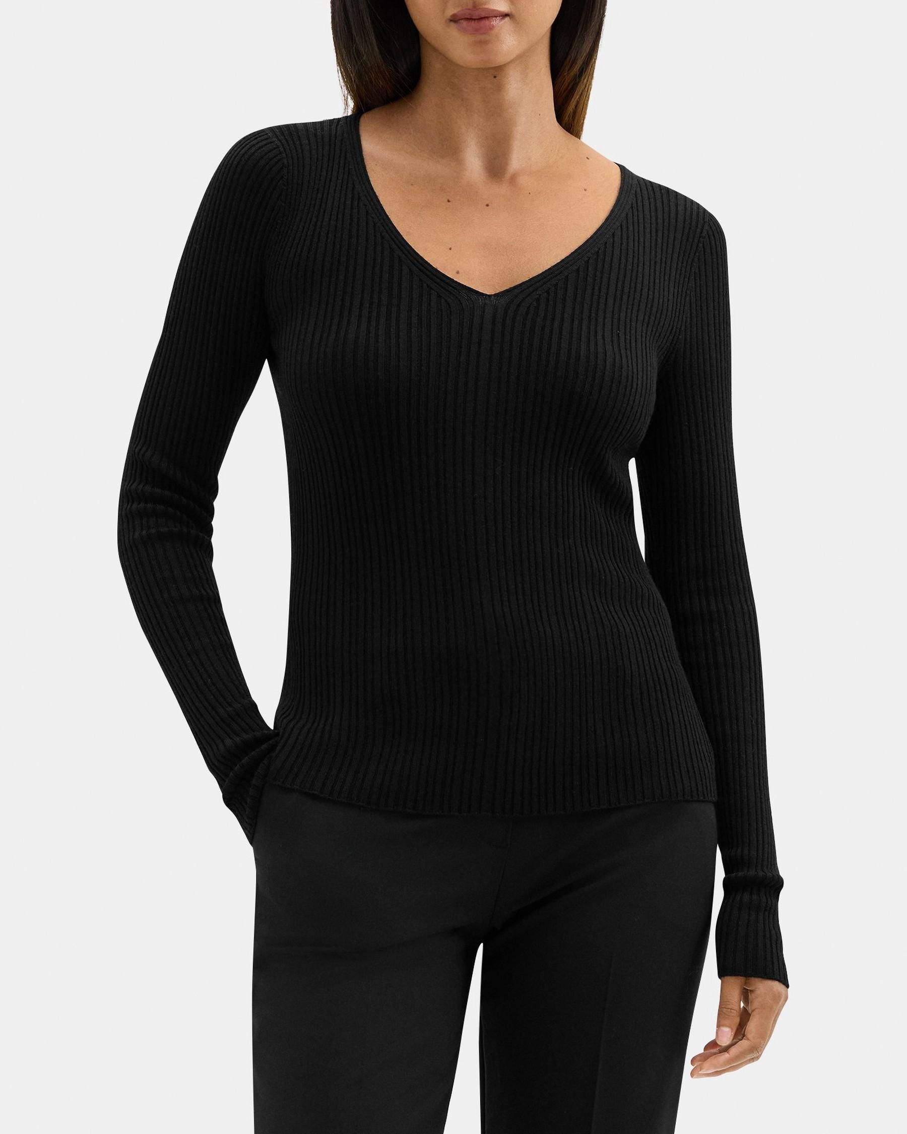 Slim V-Neck Sweater in Wool-Viscose Crepe Product Image