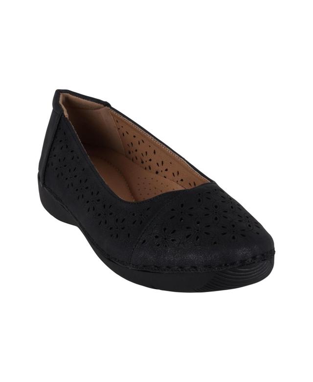 Gc Shoes Womens Nysha Laser Cut Flats Product Image