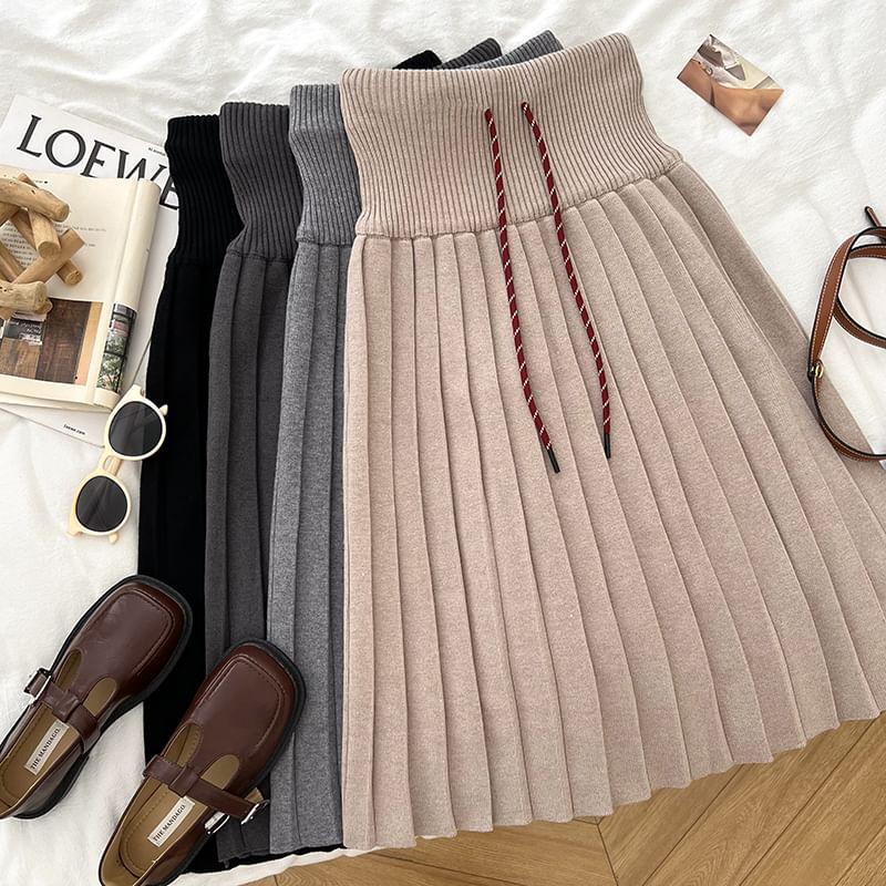 High Waist Plain Pleated A-Line Midi Skirt Product Image