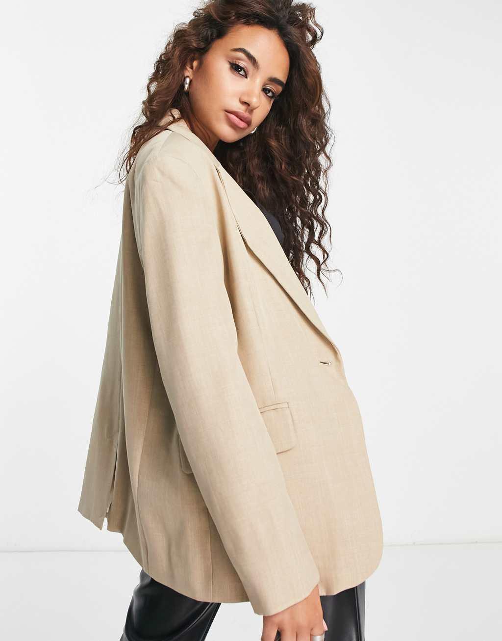 Bershka Petite oversized blazer in Camel Product Image