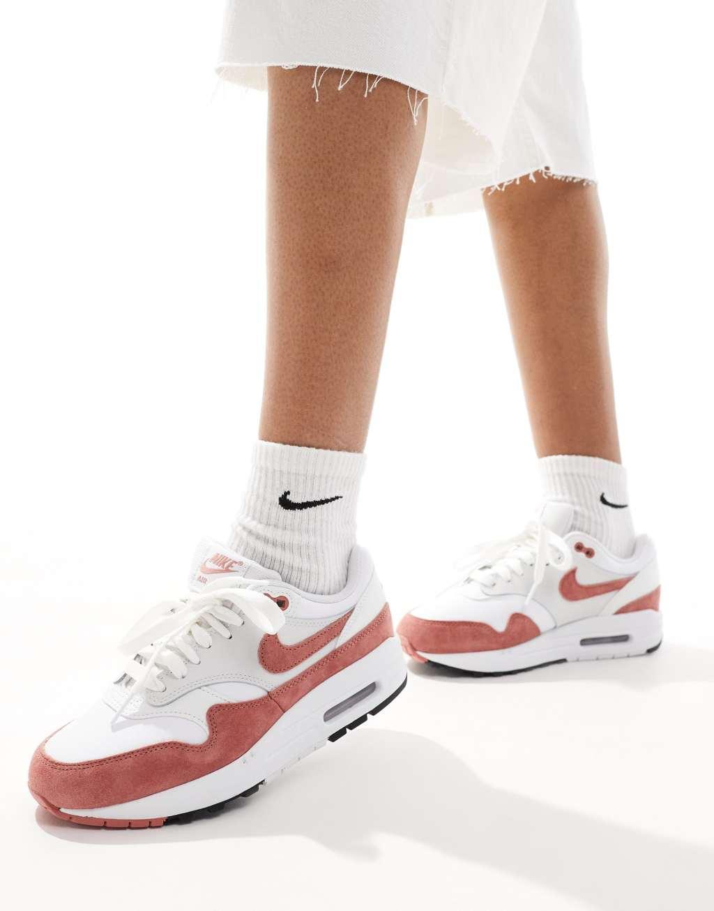 Nike Air Max 1 sneakers in white and pink Product Image