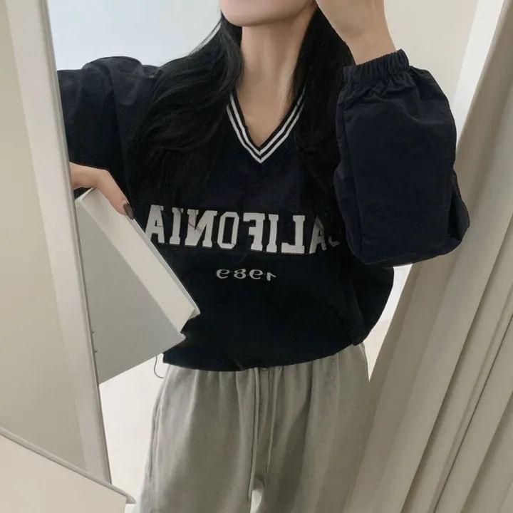 V-Neck Lettering Embroidered Striped Trim Drawstring Crop Pullover Product Image