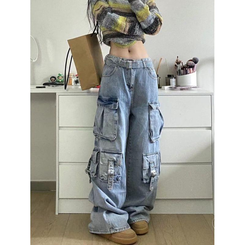 Low Waist Pocket Detail Wide Leg Jeans Product Image