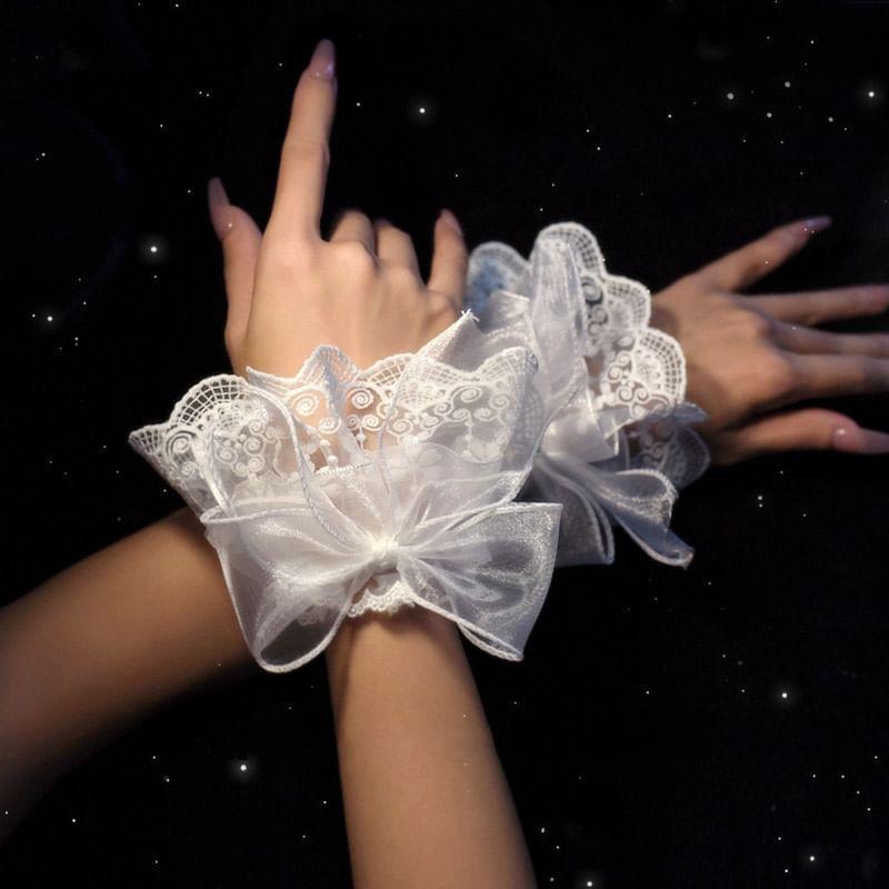 Ruffle Lace Wrist Cuffs Product Image