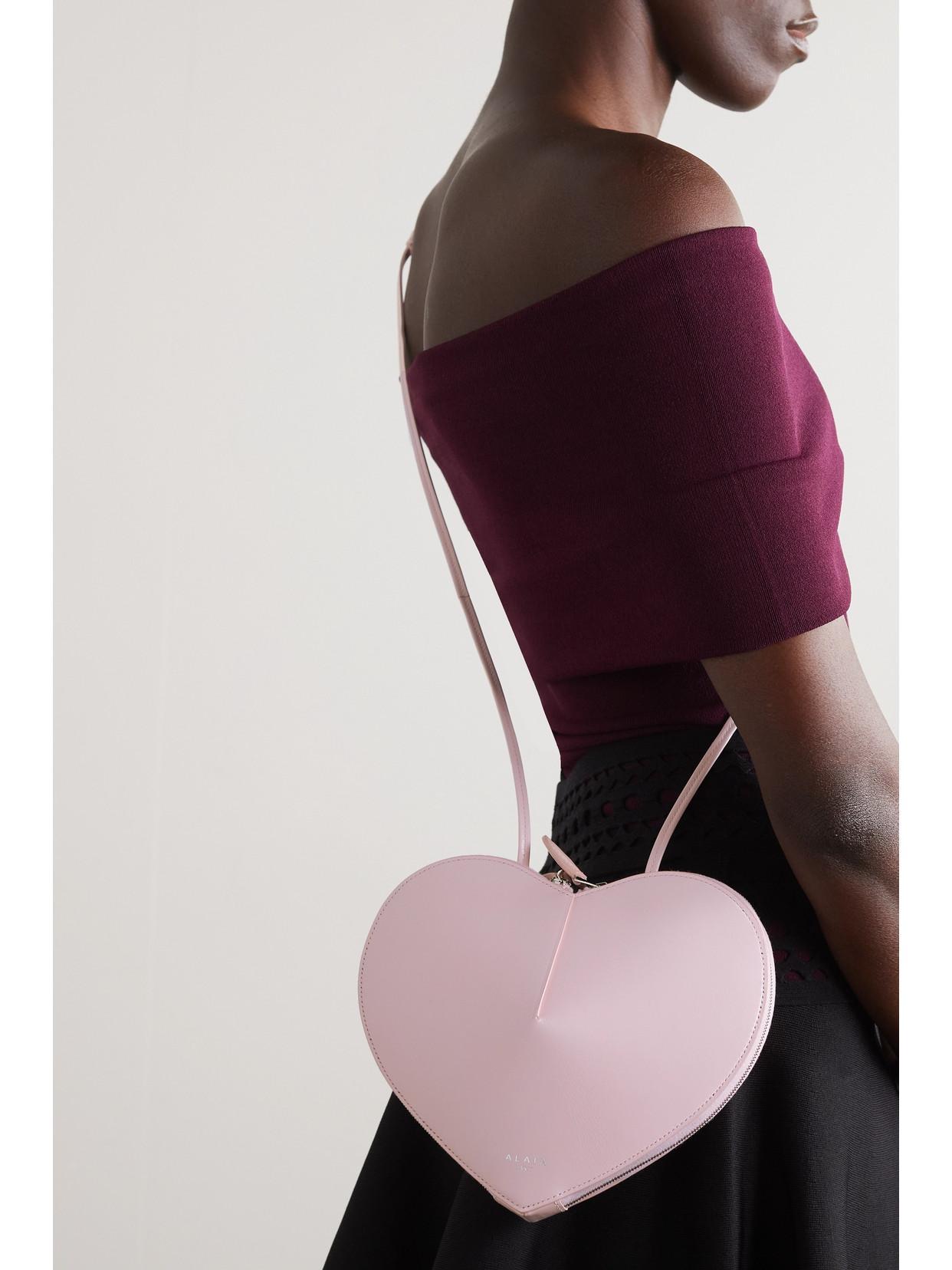 ALAÏA Le Coeur Leather Shoulder Bag In Pink Product Image