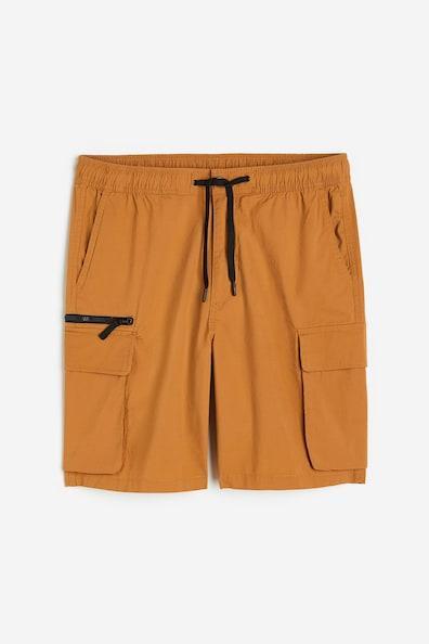 Regular Fit Knee-length Cargo Shorts Product Image