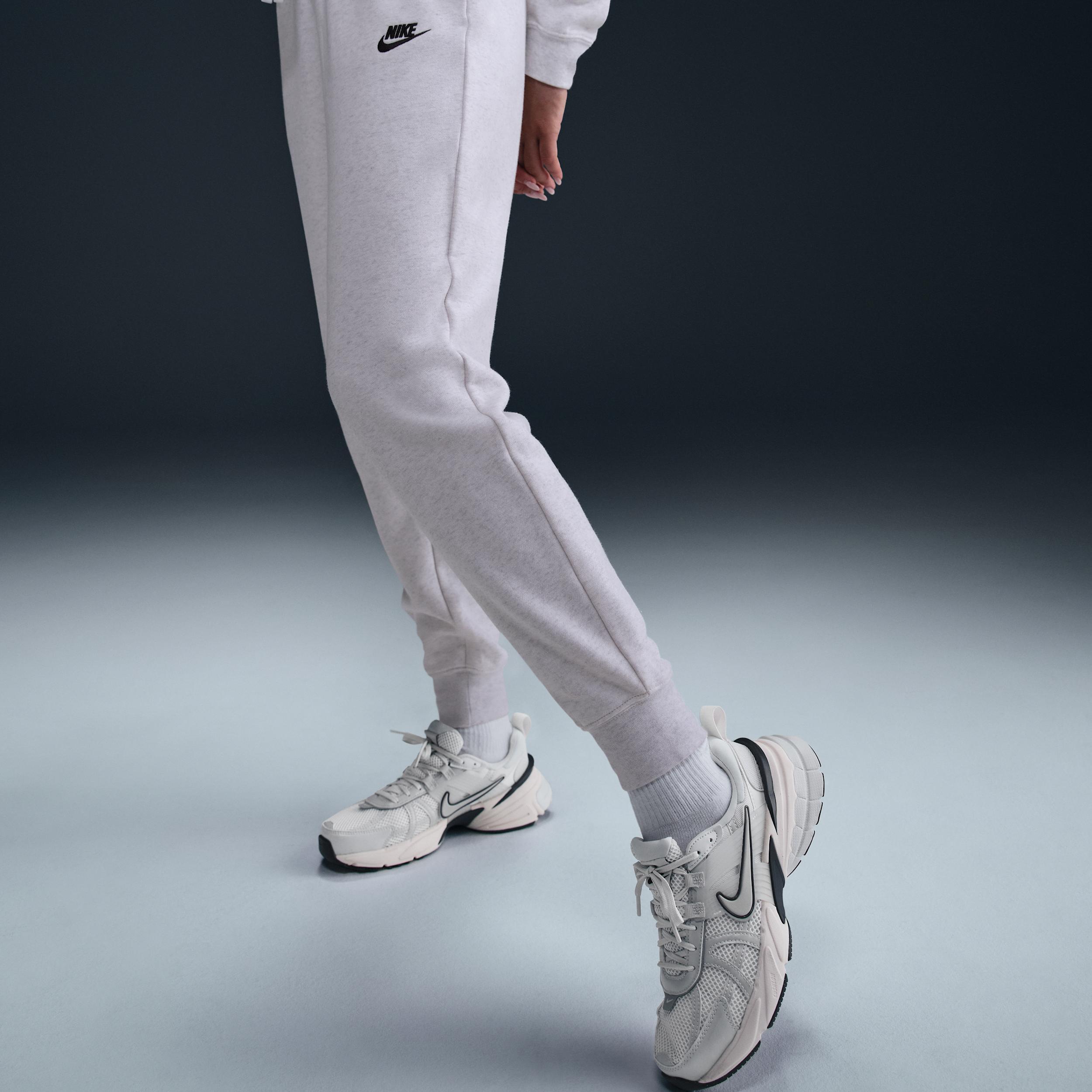 Nike Womens Sportswear Club Fleece Mid-Rise Jogger Pants Product Image