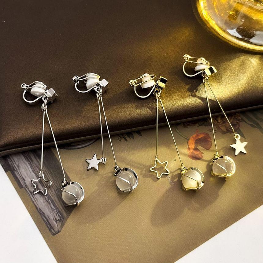 Star Dangle Earring / Clip-On Earring Product Image