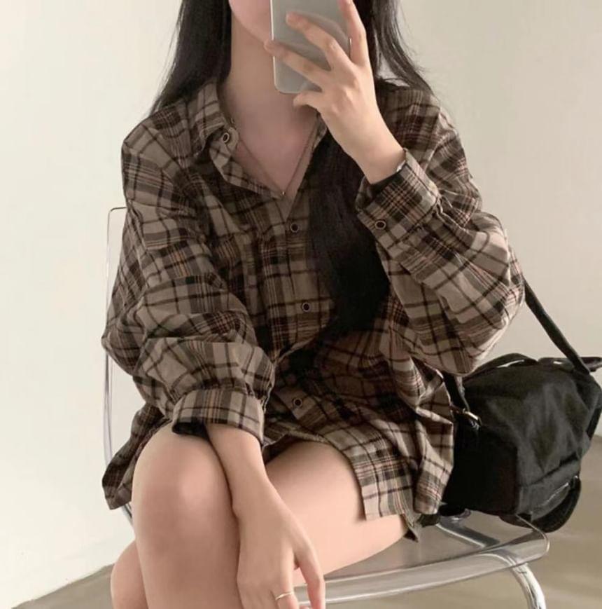 Long-Sleeve Plaid Shirt Product Image