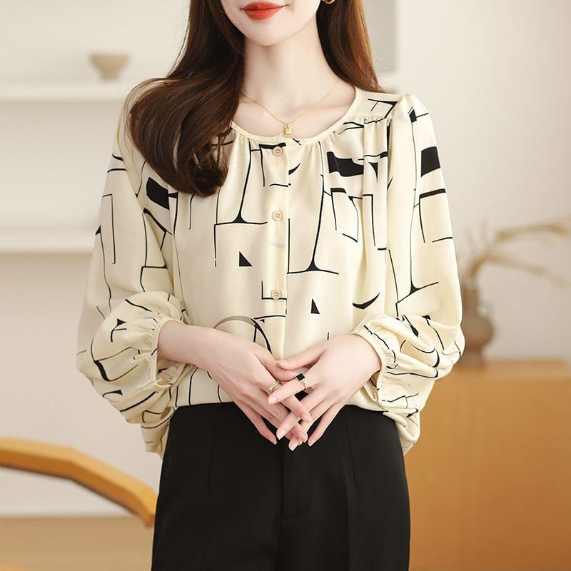 3/4-Sleeve Crew Neck Print Button-Up Blouse Product Image