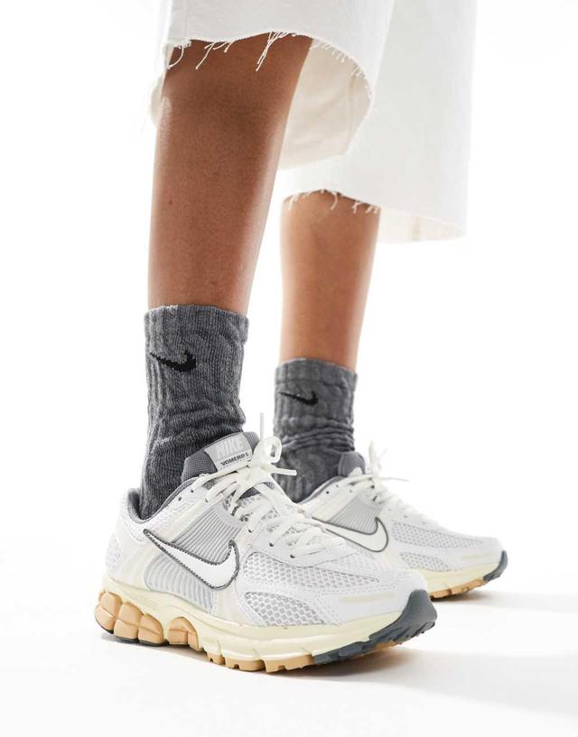 Nike Zoom Vomero 5 sneakers in off white Product Image