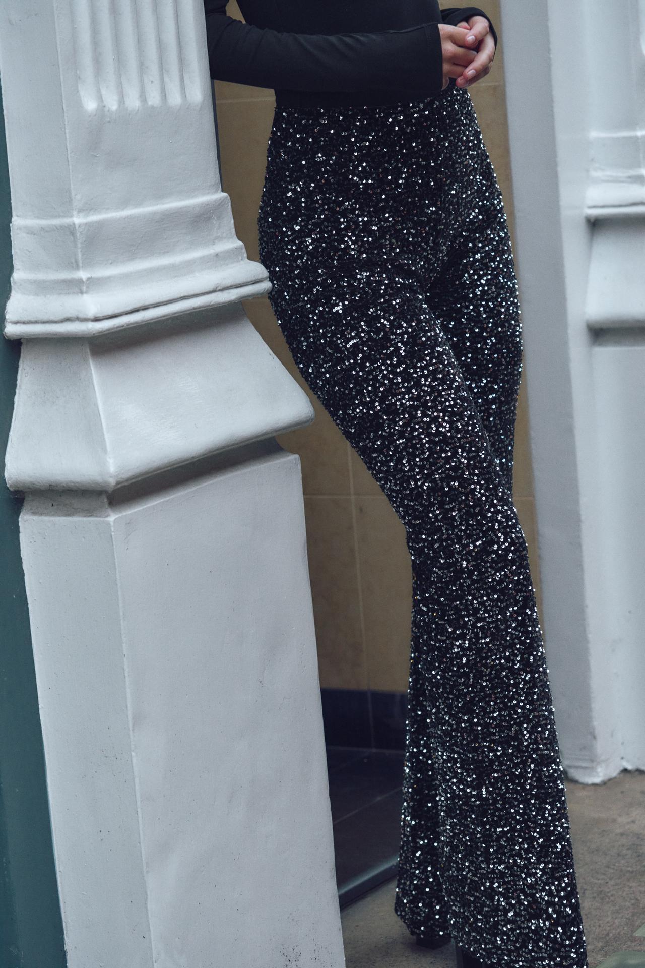 SEQUIN VELVET FLARED LEGGINGS Product Image