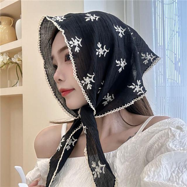 Floral Embroidered Lace Trim Headscarf Product Image