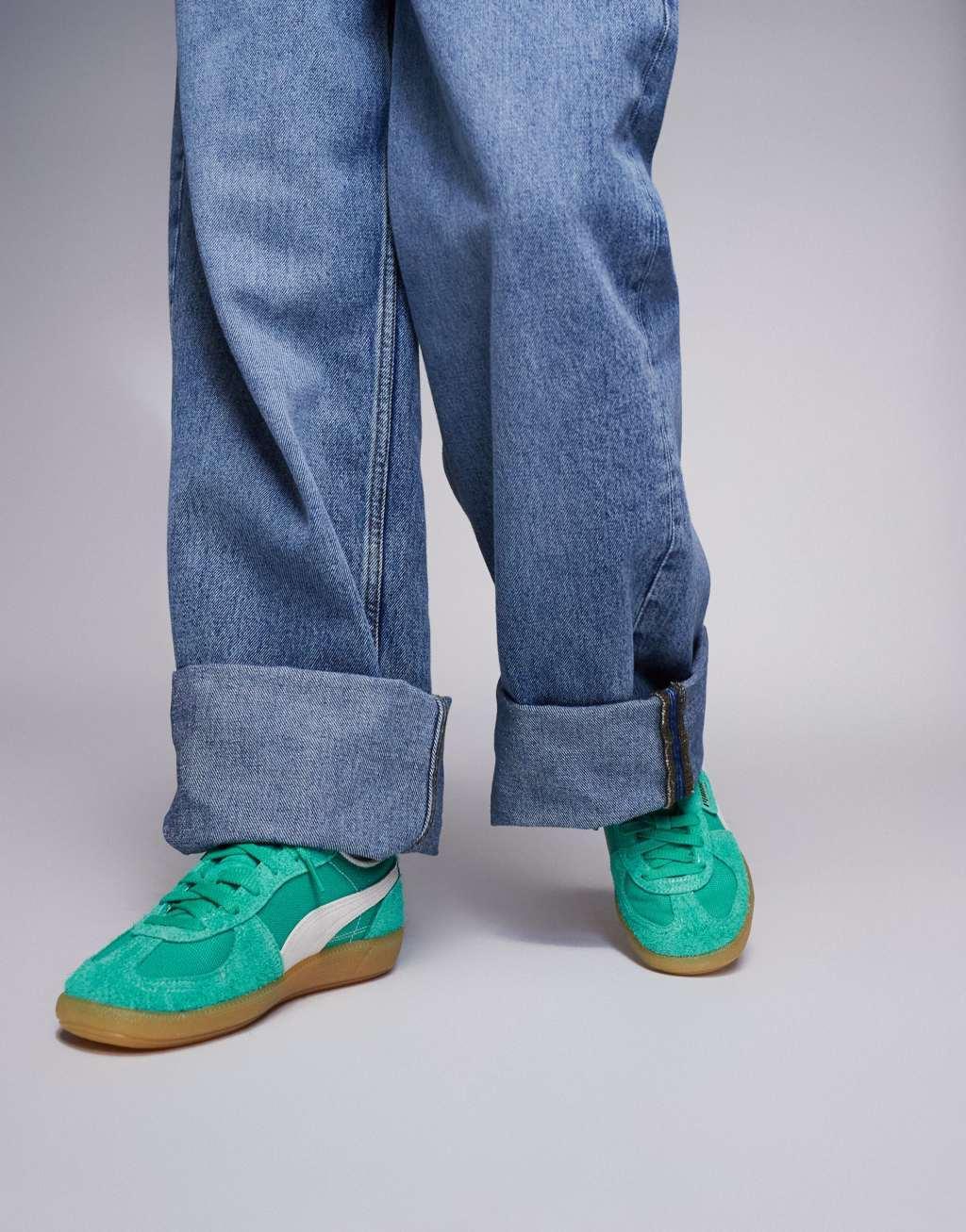 PUMA Vintage Palermo sneakers with gum sole in green and white Product Image