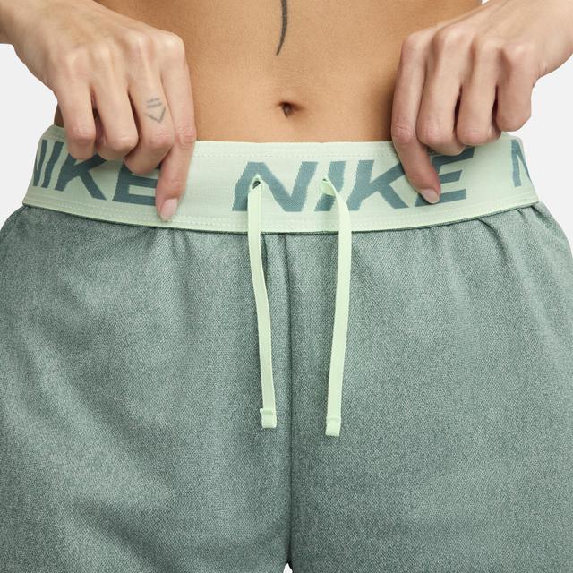 Nike Women's Attack Dri-FIT Fitness Mid-Rise 5" Unlined Shorts Product Image