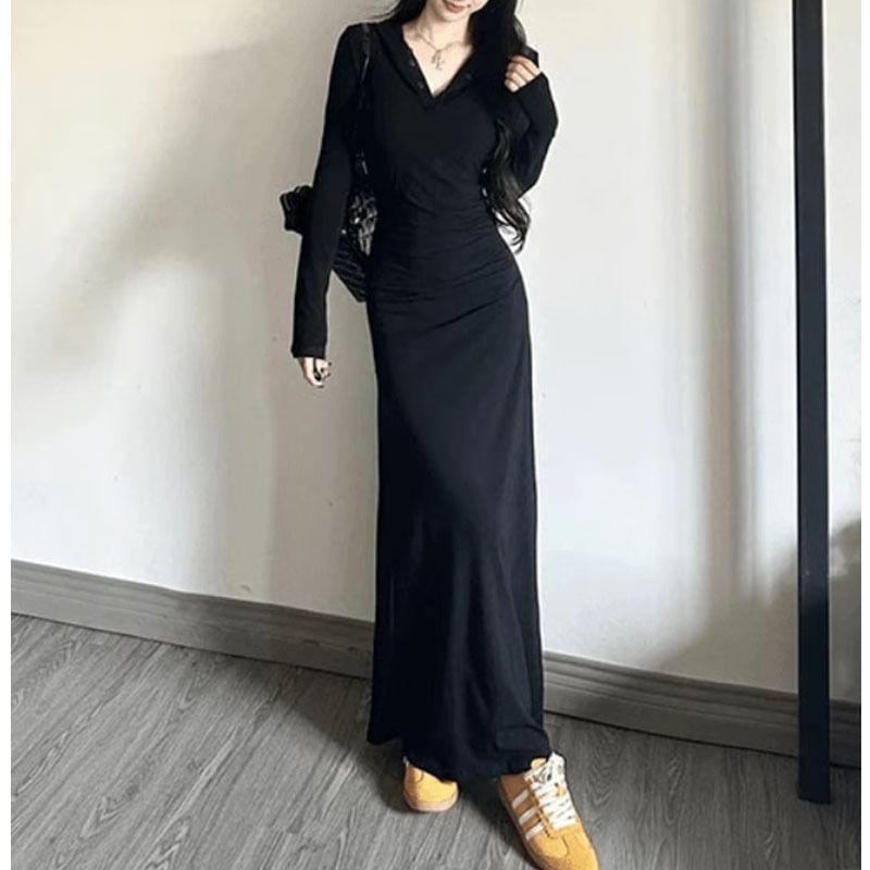 Long-Sleeve V-Neck Plain Maxi A-Line Dress Product Image