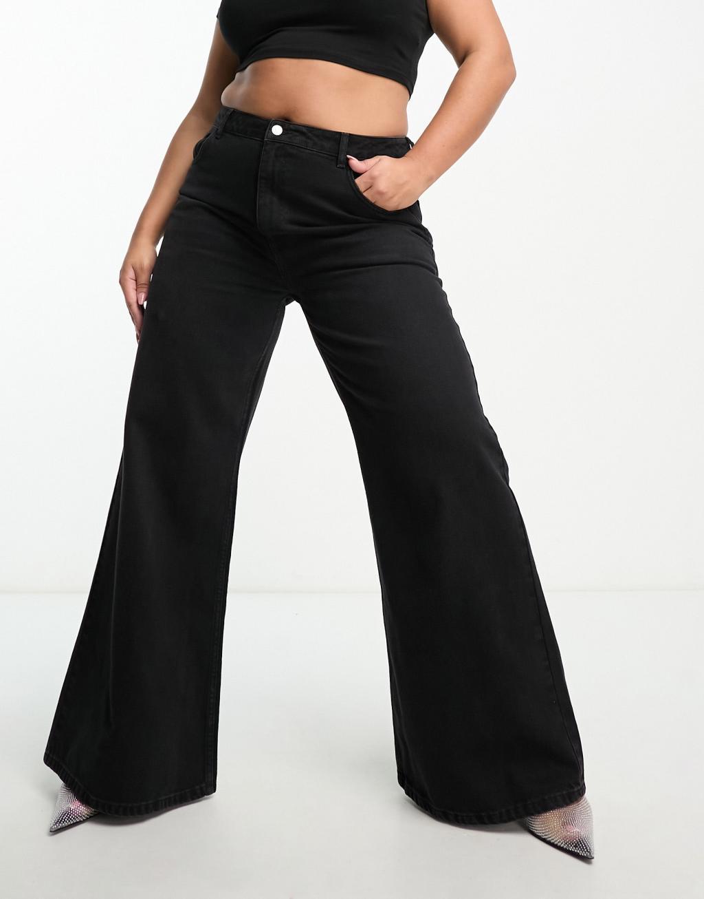 ASOS DESIGN Curve lightweight wide leg jean in black product image