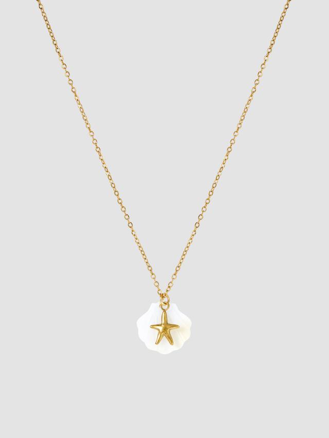 STAR & SHELL PENDANT NECKLACE Product Image