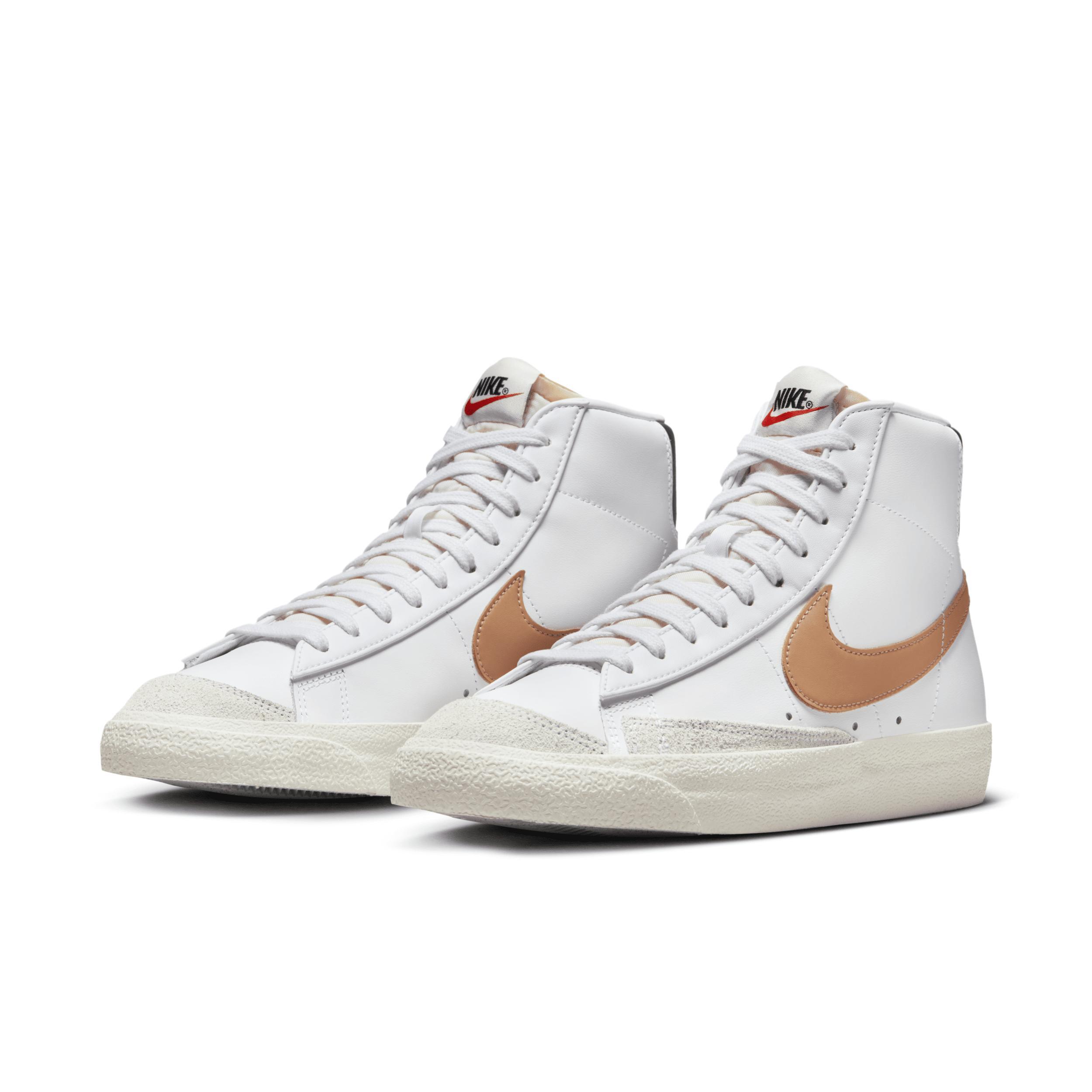 Nike Mens Nike Blazer Mid 77 - Mens Basketball Shoes Product Image