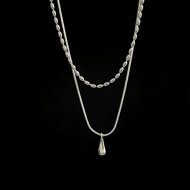 Teardrop Pendant Necklace Product Image