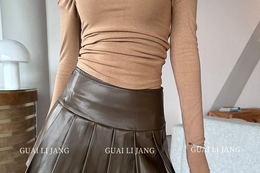 High Waist Plain Pleated Faux Leather Mini A-Line Skirt Product Image