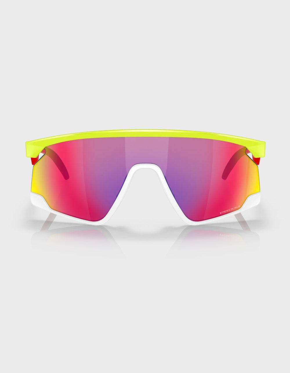 OAKLEY BXTR Sunglasses Product Image