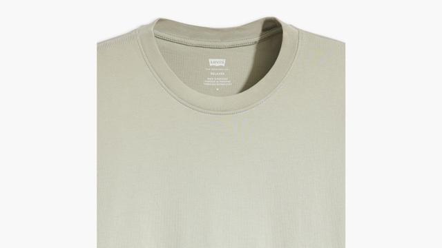 Levis Essential T-Shirt - Mens Product Image