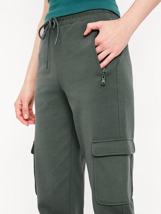 High-Waisted Dynamic Fleece Cargo Joggers Product Image