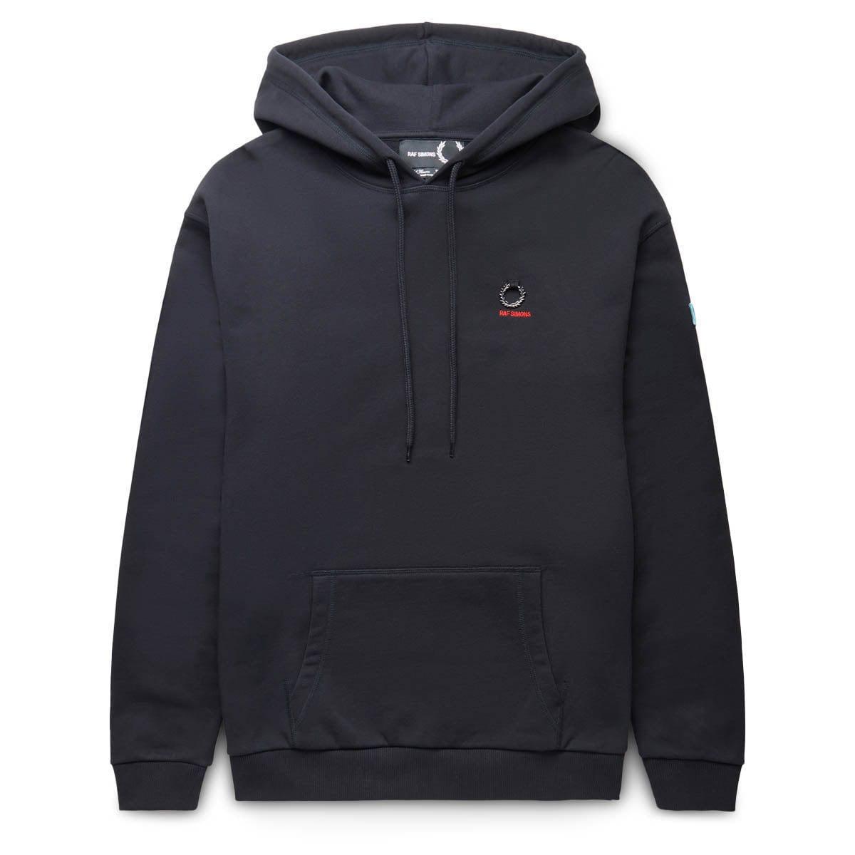 PATCHED OVERHEAD HOODY Male Product Image