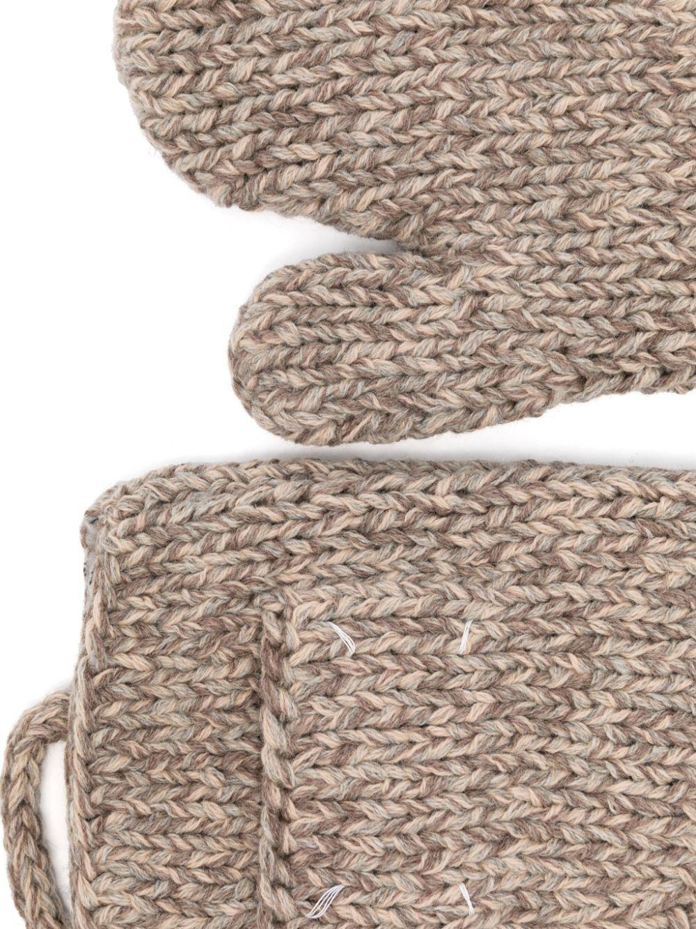 MAISON MARGIELA Shetland Mittens In Beige/light Grey/brown Product Image