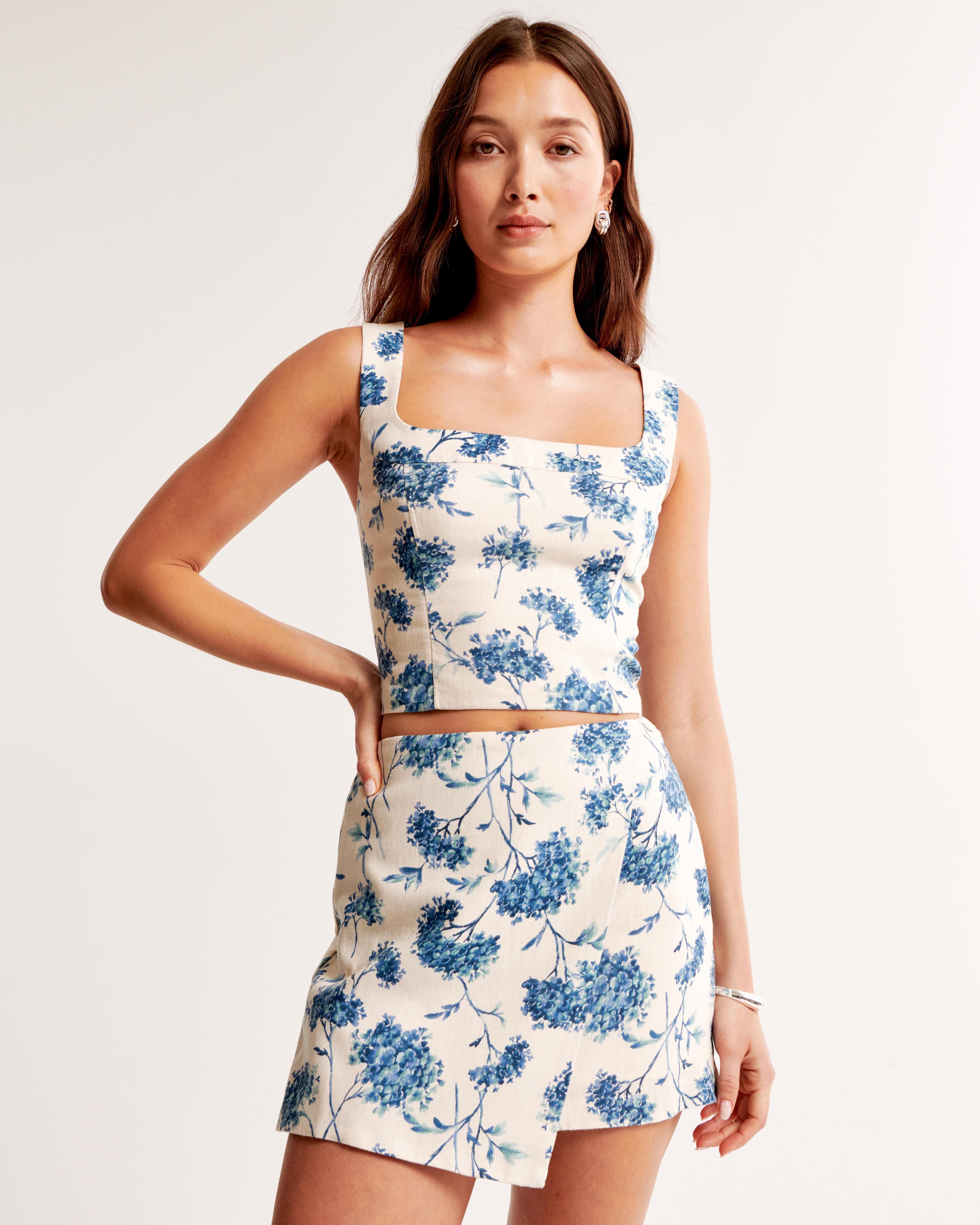 The A&F Scarlett Linen-Blend Wrap Mini Skort Product Image